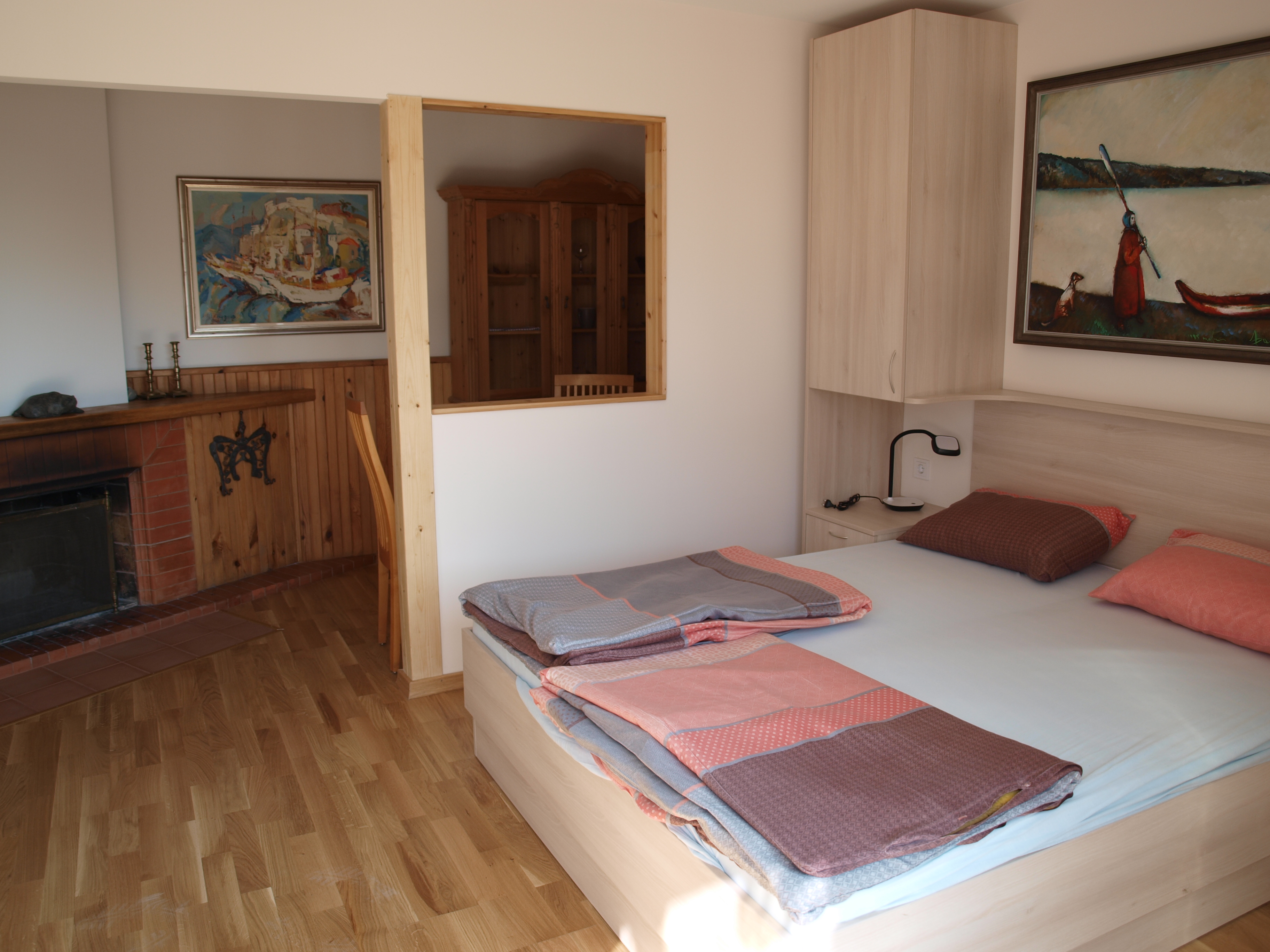 Doppelzimmer mit Kamin im Haus Artas